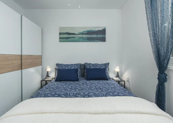 Pendolina Mit Privatem Pool Und Jacuzzi By Interhome Vikendica Buroli