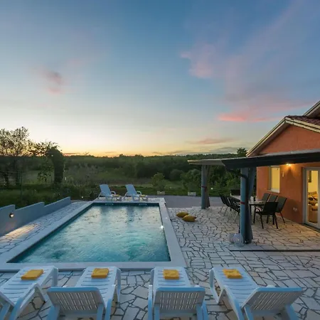 Pendolina Mit Privatem Pool Und Jacuzzi By Interhome *