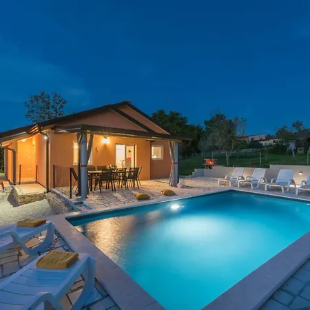 Pendolina Mit Privatem Pool Und Jacuzzi By Interhome