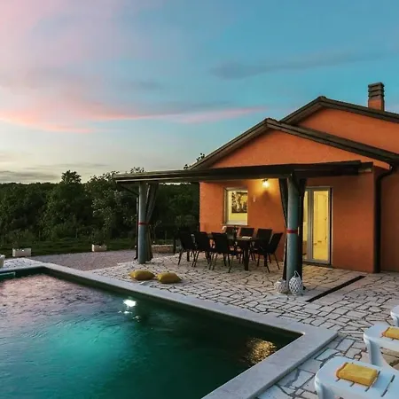 Pendolina Mit Privatem Pool Und Jacuzzi By Interhome Vikendica Buroli