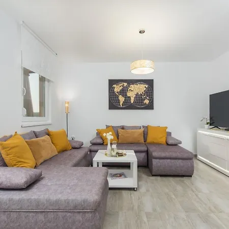 Vikendica Pendolina Mit Privatem Pool Und Jacuzzi By Interhome