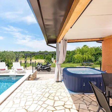 Vikendica Pendolina Mit Privatem Pool Und Jacuzzi By Interhome *