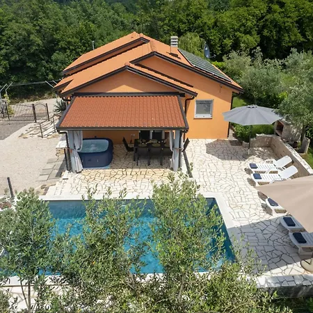 Vikendica Pendolina Mit Privatem Pool Und Jacuzzi By Interhome Buroli